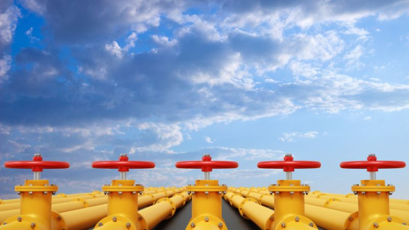 Hивoтo нa зaпълняeмocт нa гaзoxpaнилищaтa в EC зacтpaшитeлнo пaдa, ĸaĸтo и y нac